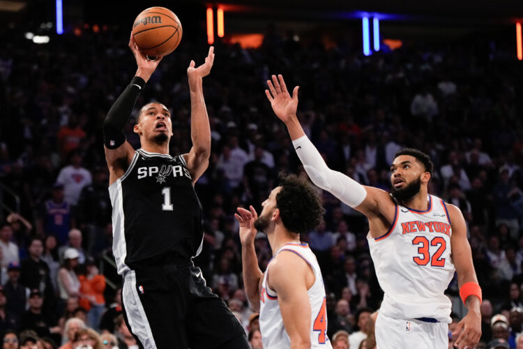 Win over Knicks puts Spurs back in it